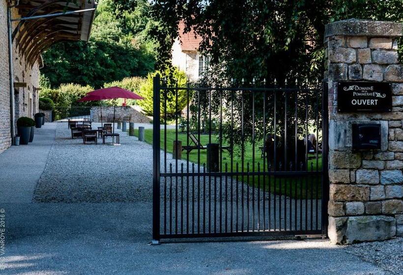 فندق Domaine De La Pommeraye & Spa