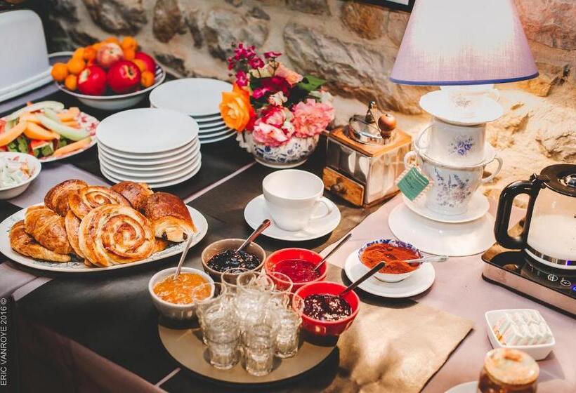 فندق Domaine De La Pommeraye & Spa