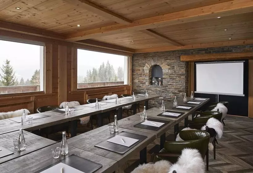 Hotelli Chalet Alpen Valley, Montblanc