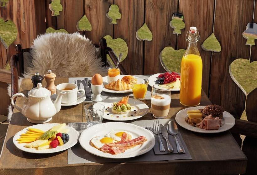 فندق Chalet Alpen Valley, Montblanc