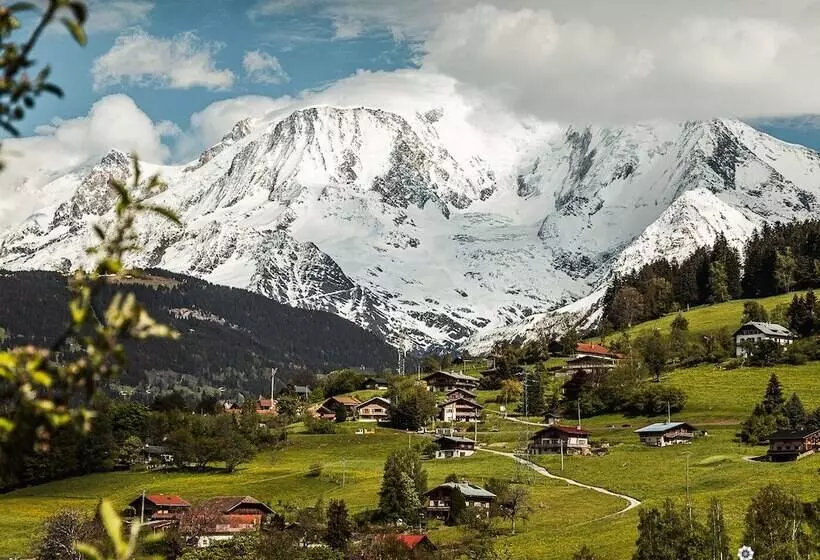 Hotelli Chalet Alpen Valley, Montblanc