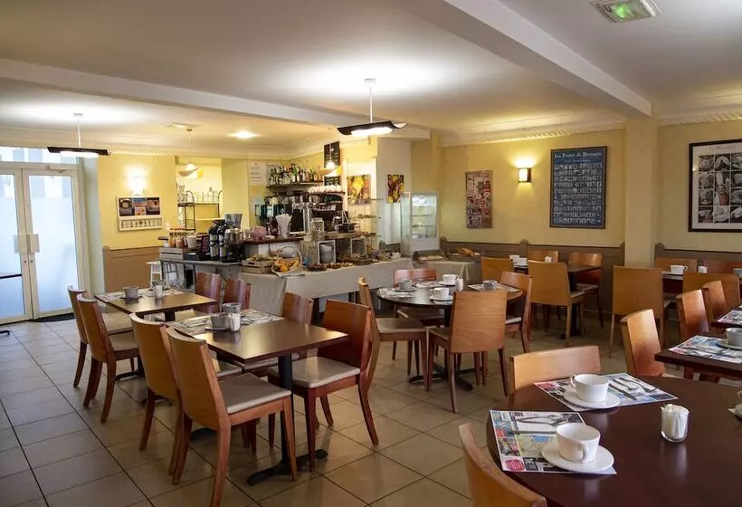 Hotelli De La Baie