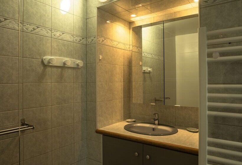 בית מלון כפרי De La Baie