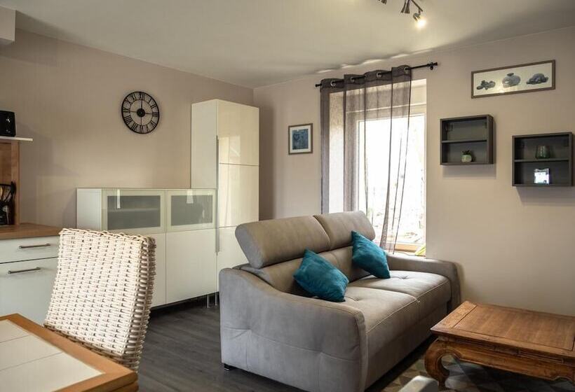 בית מלון כפרי De La Baie