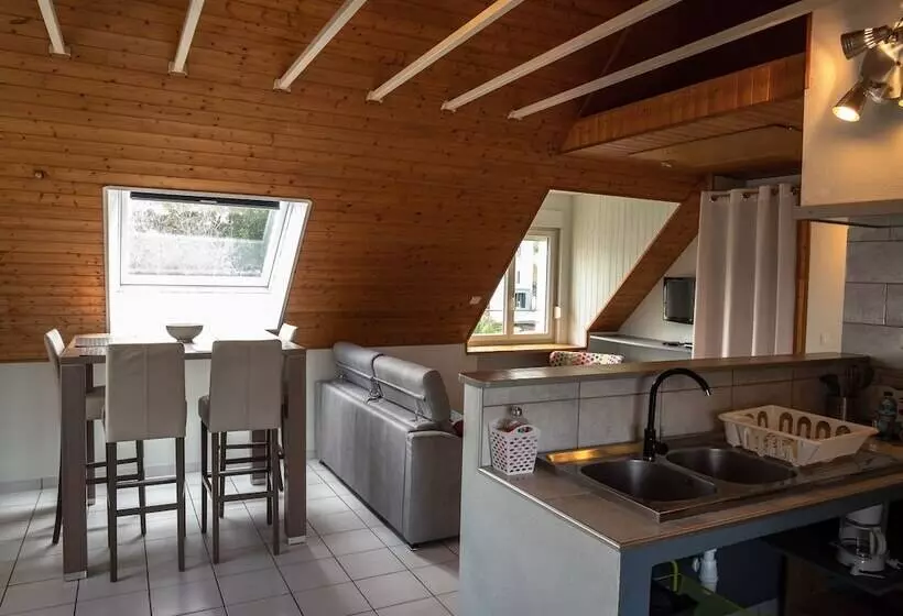 Hotelli De La Baie
