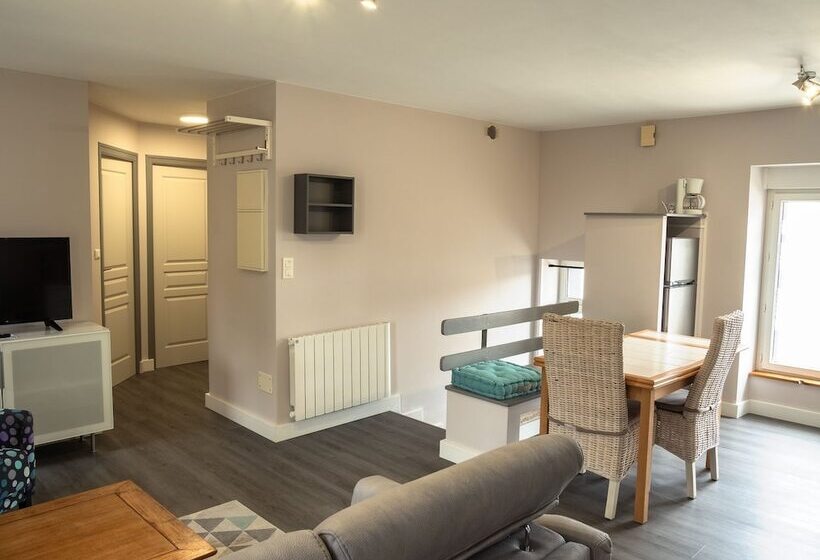 בית מלון כפרי De La Baie