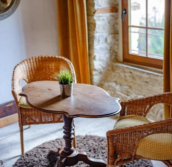 فندق Domaine De La Pommeraye & Spa