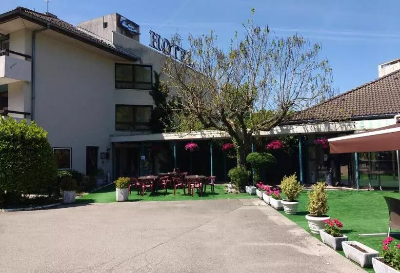 ホテル Hôtel 4c