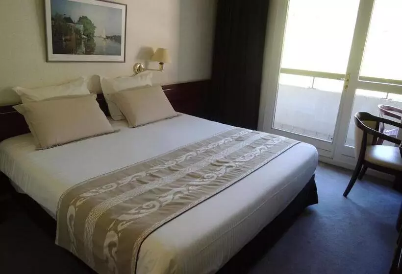 ホテル Hôtel 4c