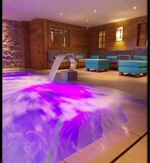 هتل Hôtel Champs Fleuris Morzine