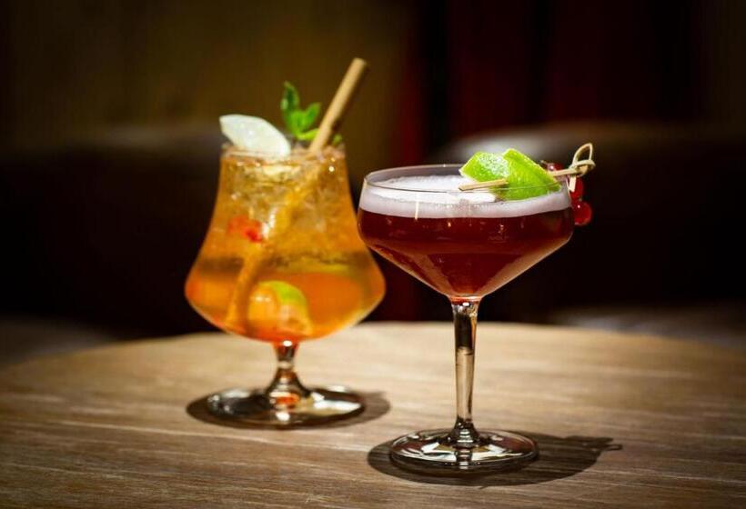 هتل Hôtel Champs Fleuris Morzine