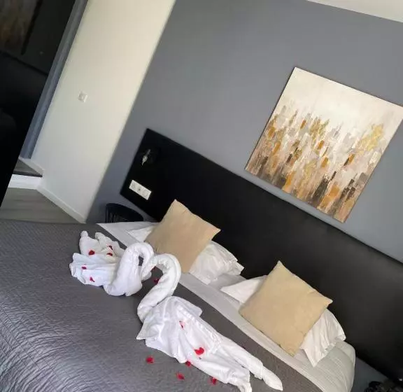 Hotelli Hôtel Eden Cassis   Parking Privé