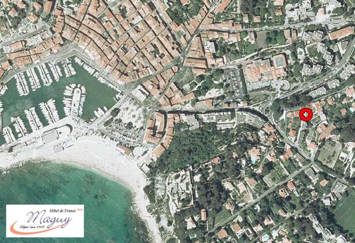 هتل Hôtel Eden Cassis Parking Privé