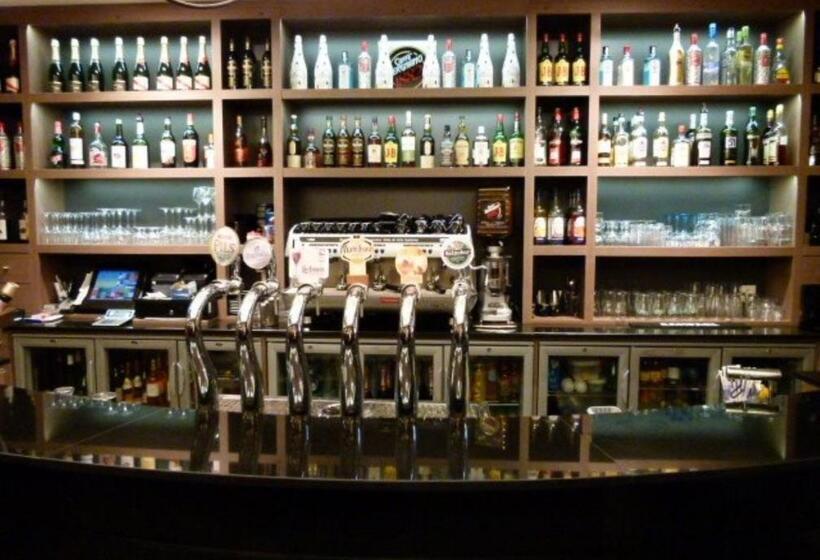 هتل Hôtel Victor