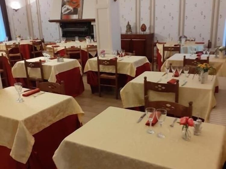 Отель Aigle D Or