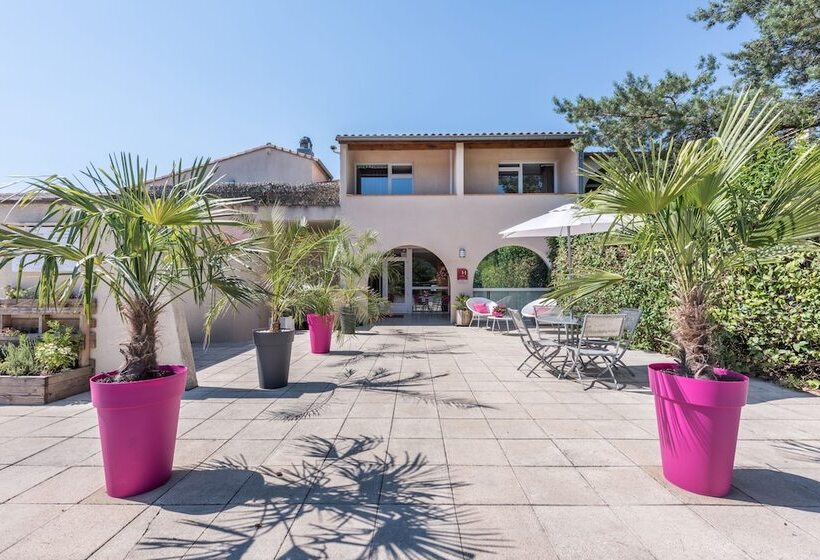 בית מלון כפרי Le Clos Des Bruyeres