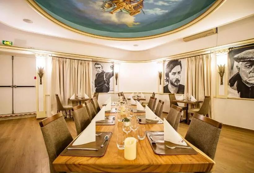 Otel Les Tourelles