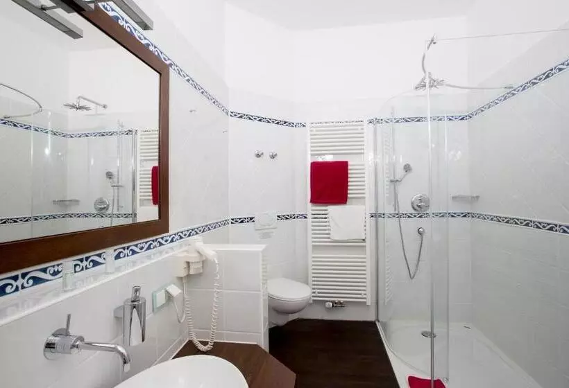 Otel Les Tourelles