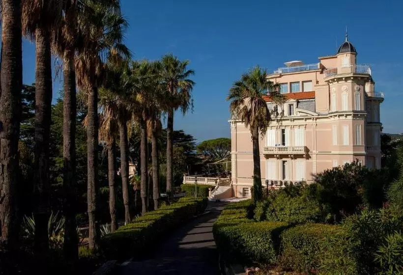 Otel Les Tourelles