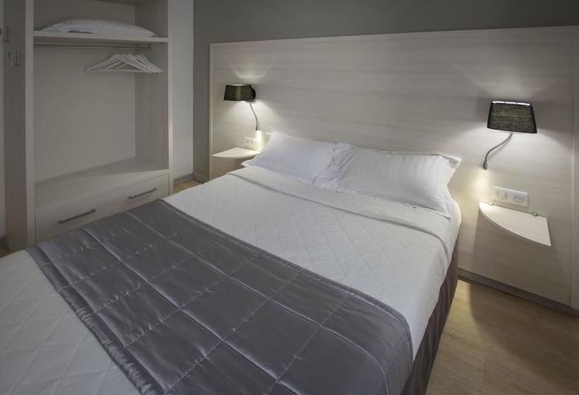 בית מלון כפרי Hôtel L Univers