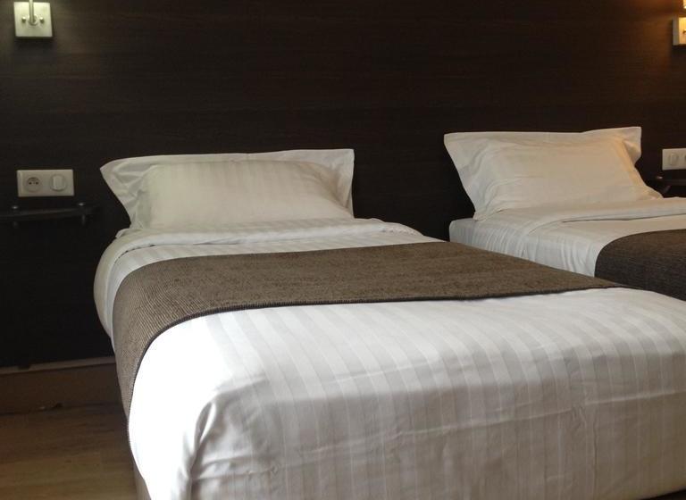 בית מלון כפרי Hôtel L Univers