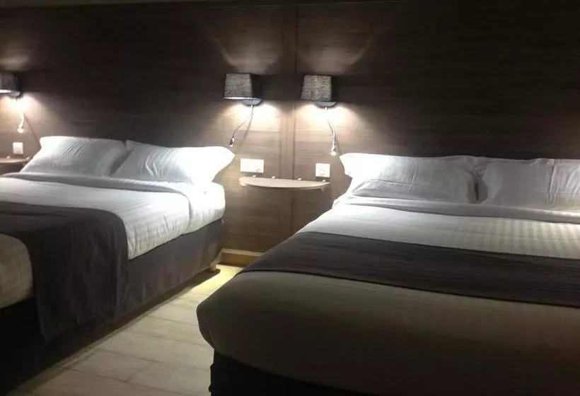 ホテル Hôtel L Univers