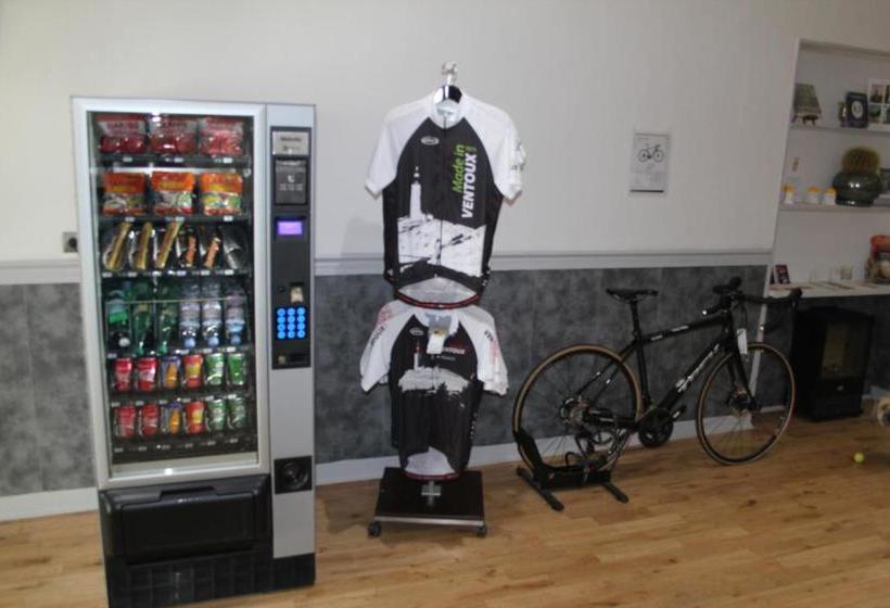 בית מלון כפרי Hôtel L Univers