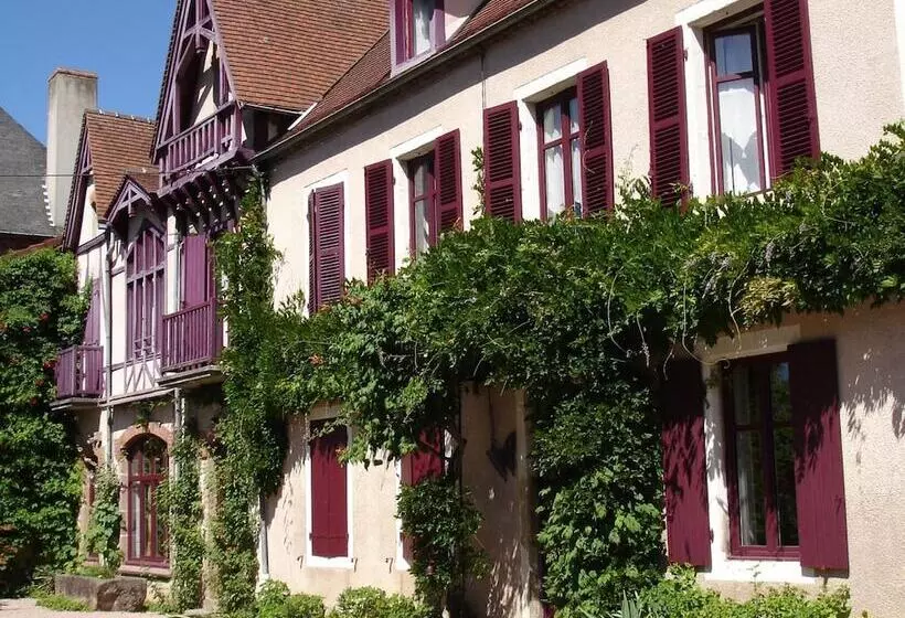 Aamiaismajoitus (B&B) Au Puy Des Vérités