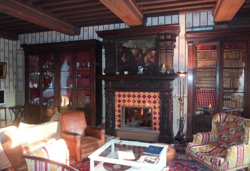 مبيت وإفطار Château De La Chabroulie