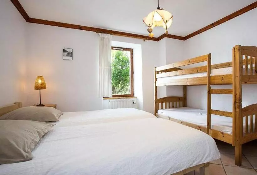 ベッドアンドブレックファースト Gite Auberge De Montvilliers