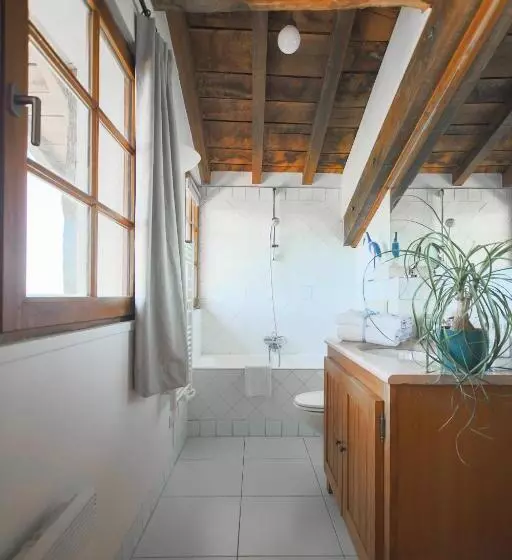 تختخواب و صبحانه La Maison Tamarin