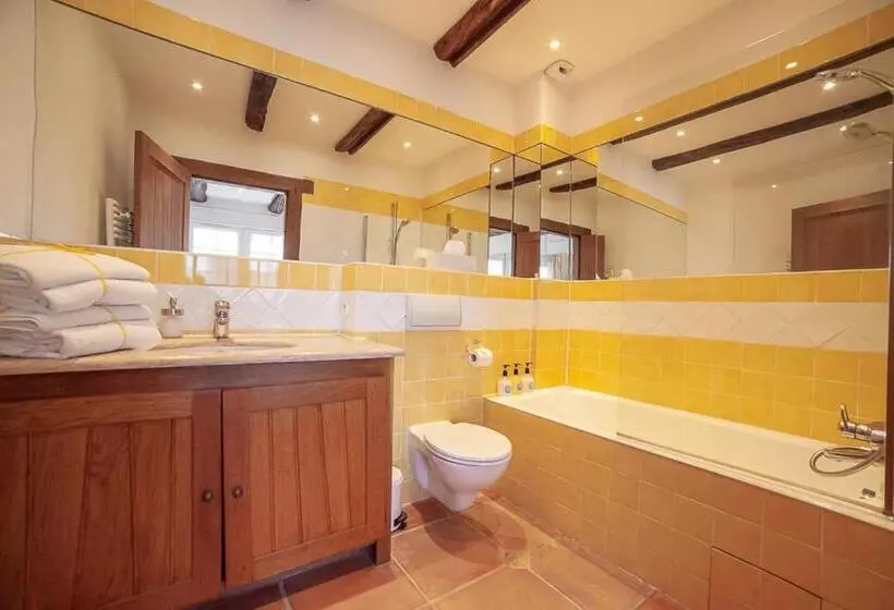 تختخواب و صبحانه La Maison Tamarin