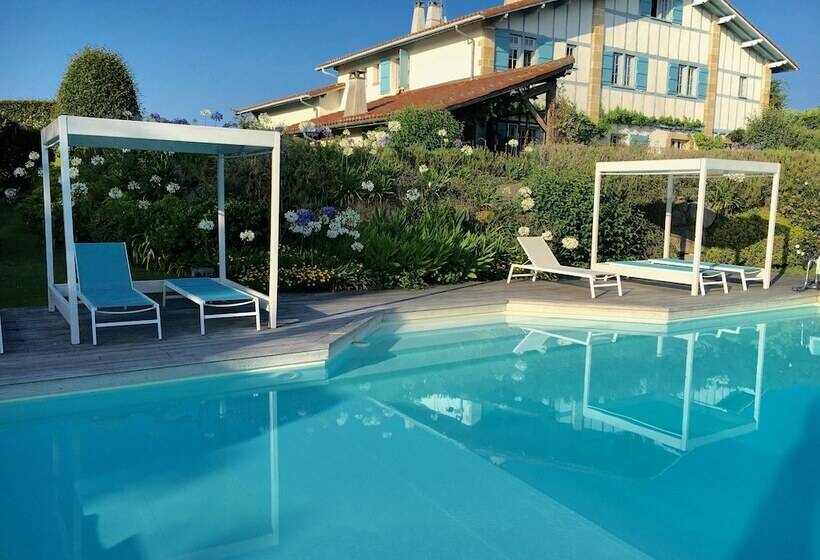 Bed and Breakfast Les Volets Bleus