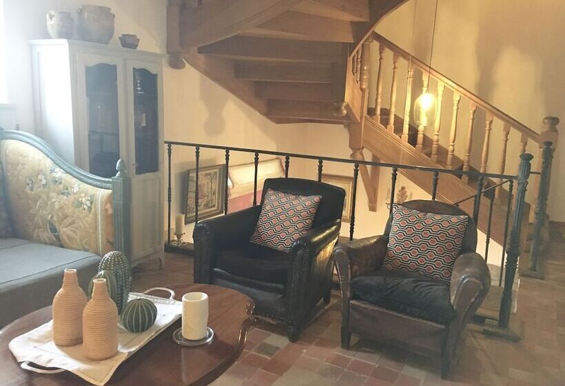 Bed and Breakfast Les Volets Bleus