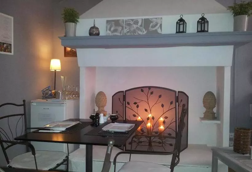 Aamiaismajoitus (B&B) Maison Allène