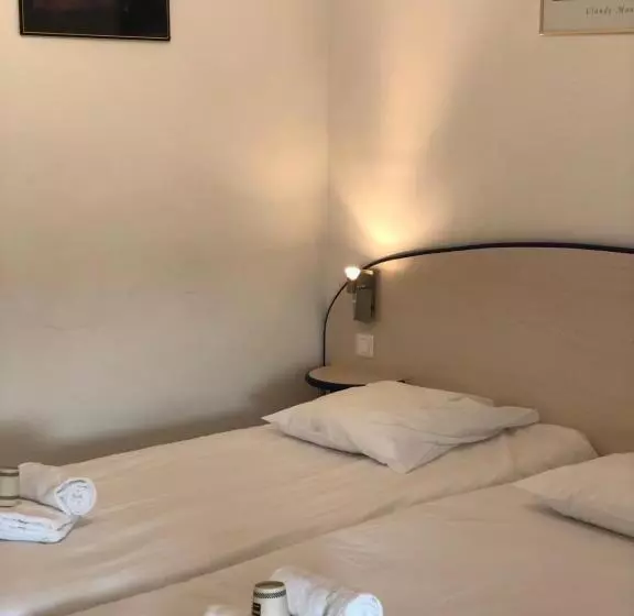 Enzo Hotels Neufchâteau By Kyriad Direct
