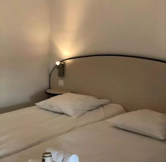 Enzo Hotels Neufchâteau By Kyriad Direct