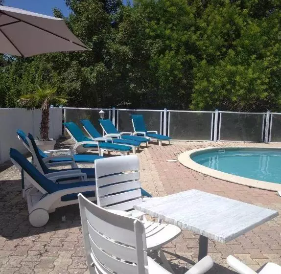 Hotelli Tempo Hôtel