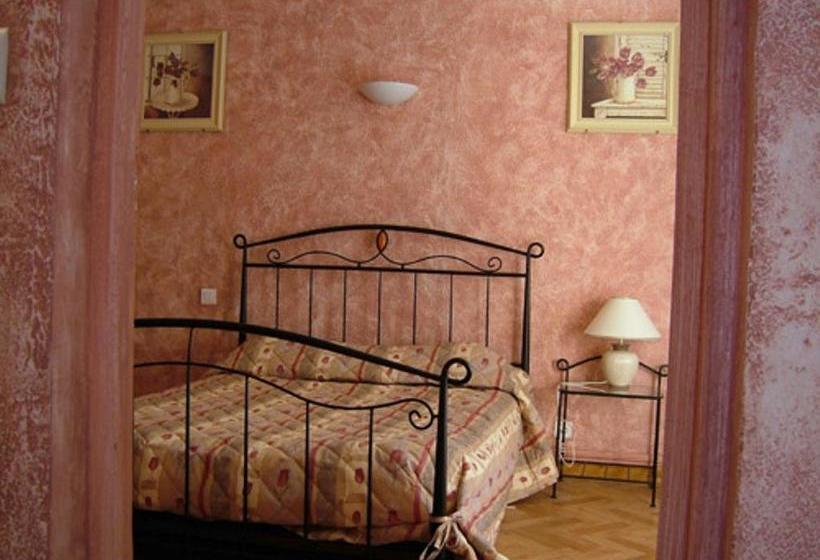 Отель Au Bon Laboureur