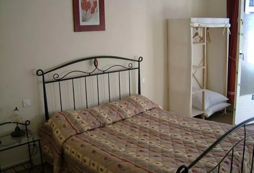 Hotelli Au Bon Laboureur