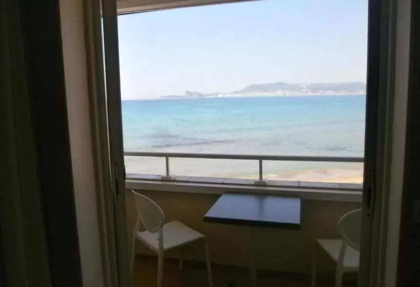 هتل Au Tapis De Sable