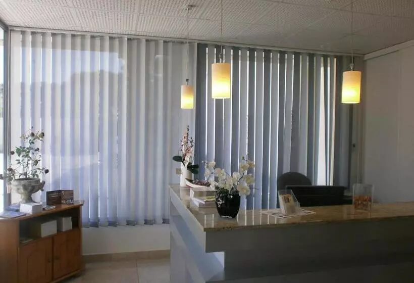 هتل Au Tapis De Sable