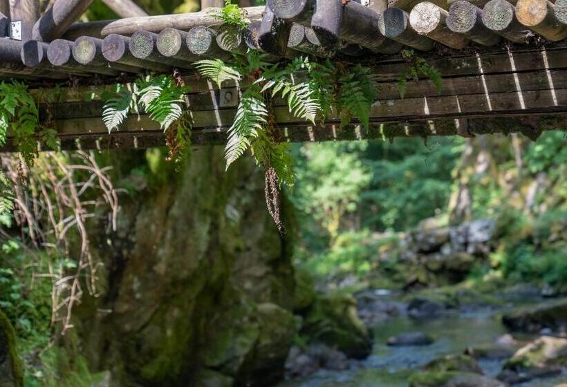 فندق Auberge De La Poulcière