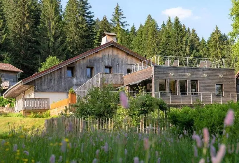 هتل Auberge De La Poulcière