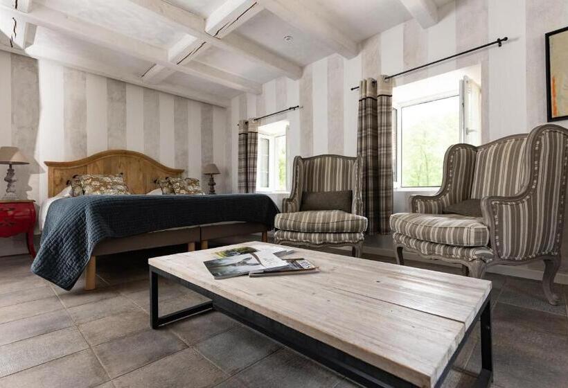 فندق Auberge De La Poulcière