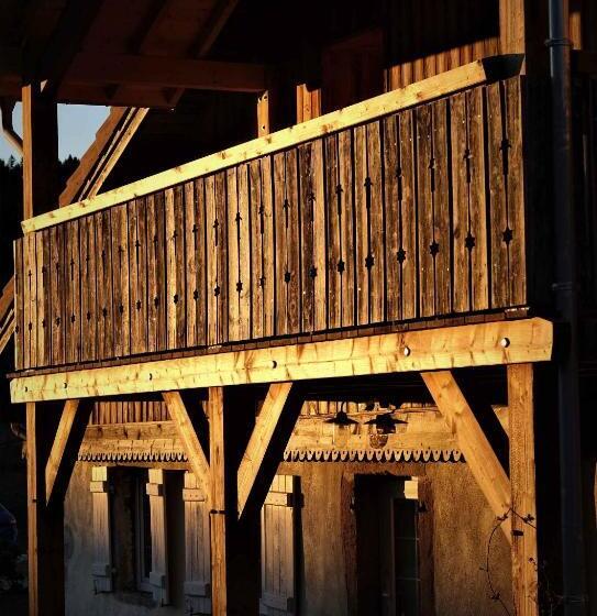 فندق Auberge De La Poulcière