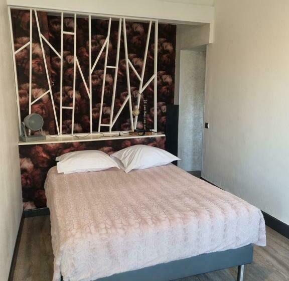 فندق Cafe De La Gare