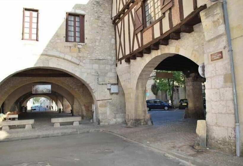 فندق Cafe De La Gare