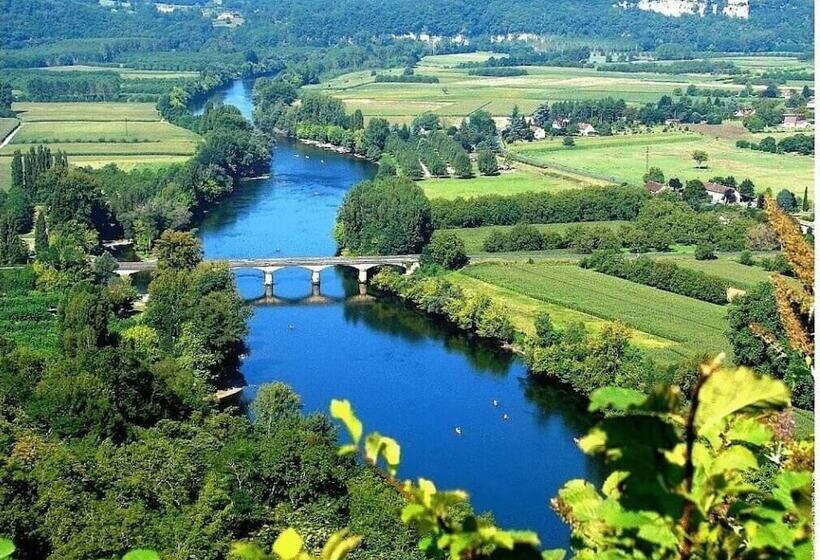 فندق Cafe De La Gare