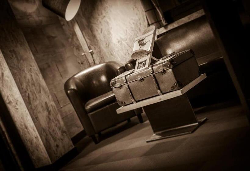 בית מלון כפרי Chamois Lodge